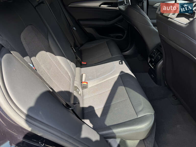 Внедорожник / Кроссовер BMW X4 2021 в Одессе