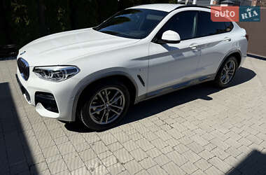 Позашляховик / Кросовер BMW X4 2021 в 