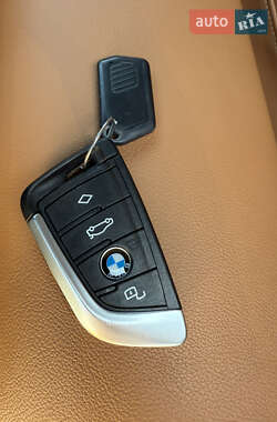 Позашляховик / Кросовер BMW X4 2021 в 