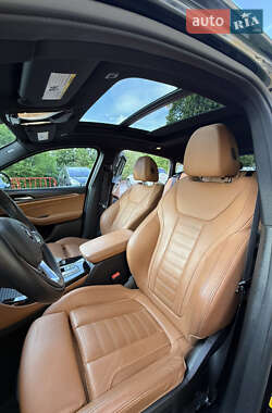 Внедорожник / Кроссовер BMW X4 2021 в 
