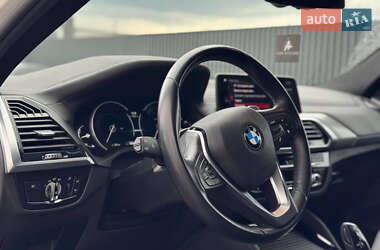Позашляховик / Кросовер BMW X4 2019 в 