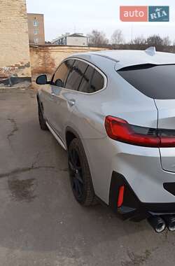 Позашляховик / Кросовер BMW X4 2021 в 