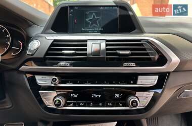 Позашляховик / Кросовер BMW X4 2018 в 