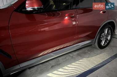 Позашляховик / Кросовер BMW X4 2018 в 