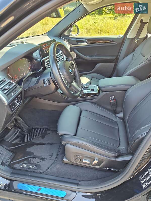 Внедорожник / Кроссовер BMW X4 2022 в Киеве