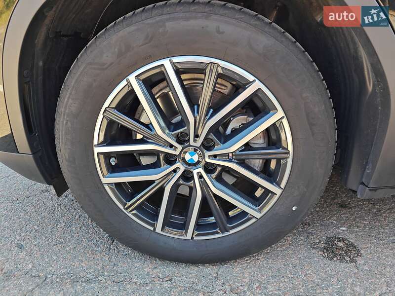Внедорожник / Кроссовер BMW X4 2022 в Киеве