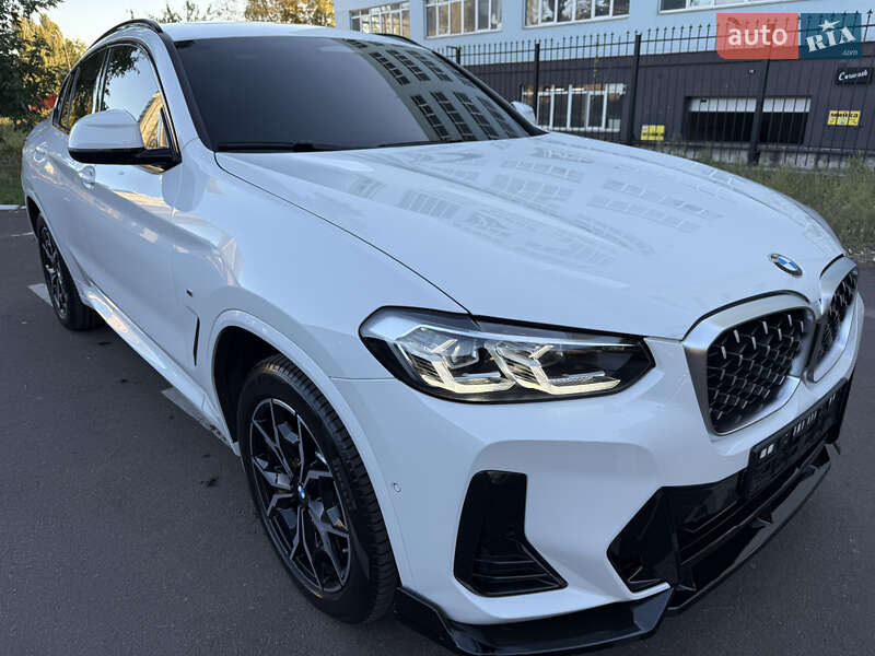 Внедорожник / Кроссовер BMW X4 2022 в Киеве