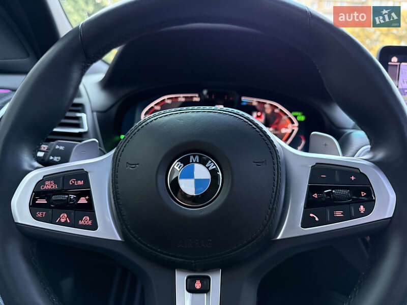 Внедорожник / Кроссовер BMW X4 2022 в Киеве