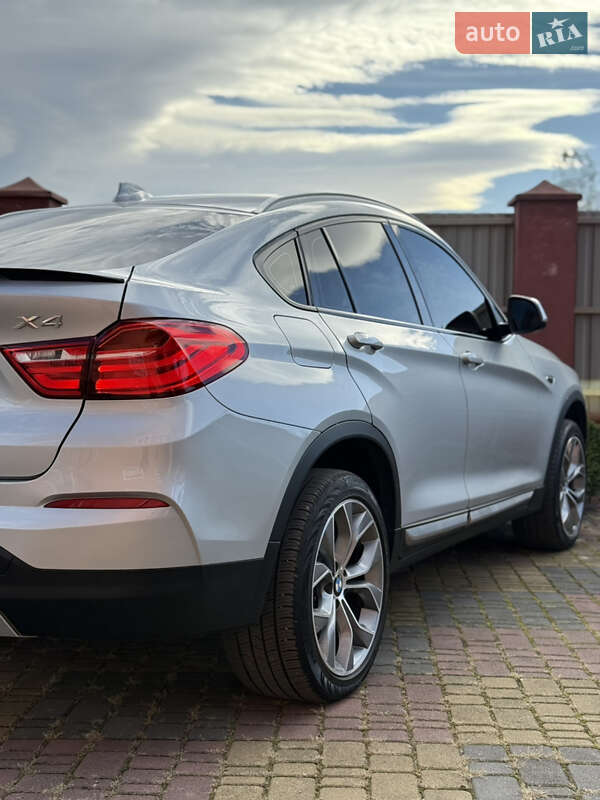 Внедорожник / Кроссовер BMW X4 2015 в Дрогобыче