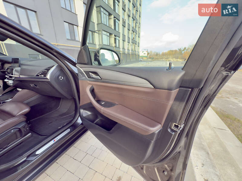 Внедорожник / Кроссовер BMW X4 2020 в Луцке