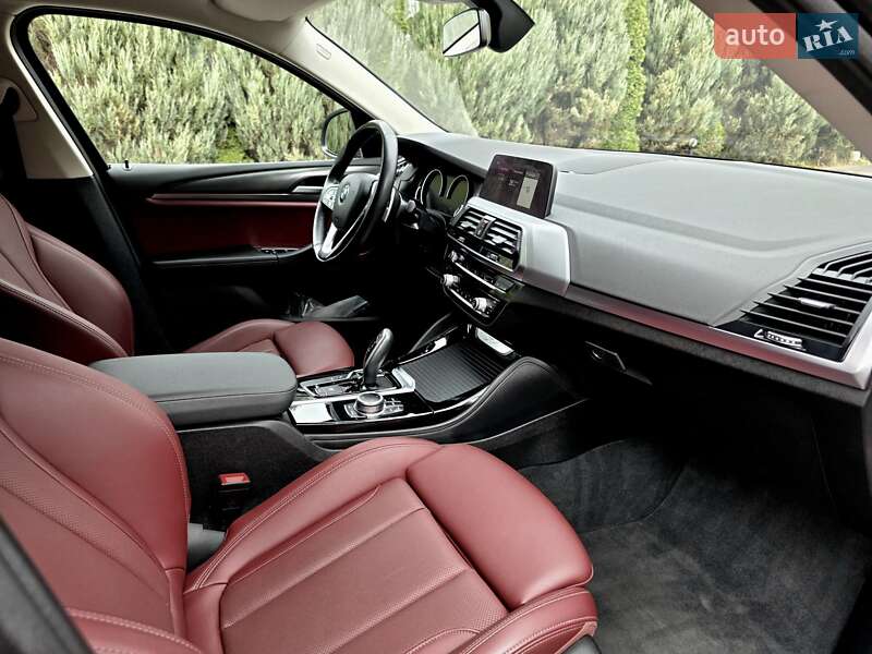 Внедорожник / Кроссовер BMW X4 2021 в Самборе