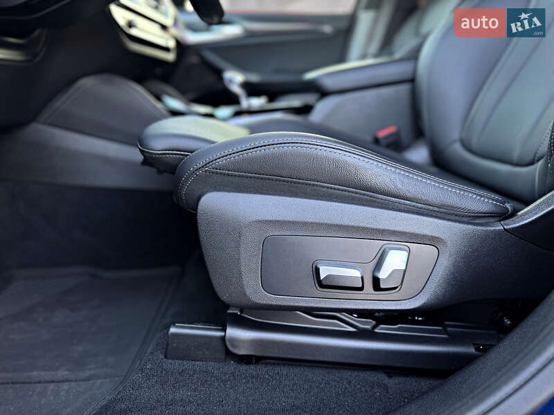 Внедорожник / Кроссовер BMW X4 2022 в Буче