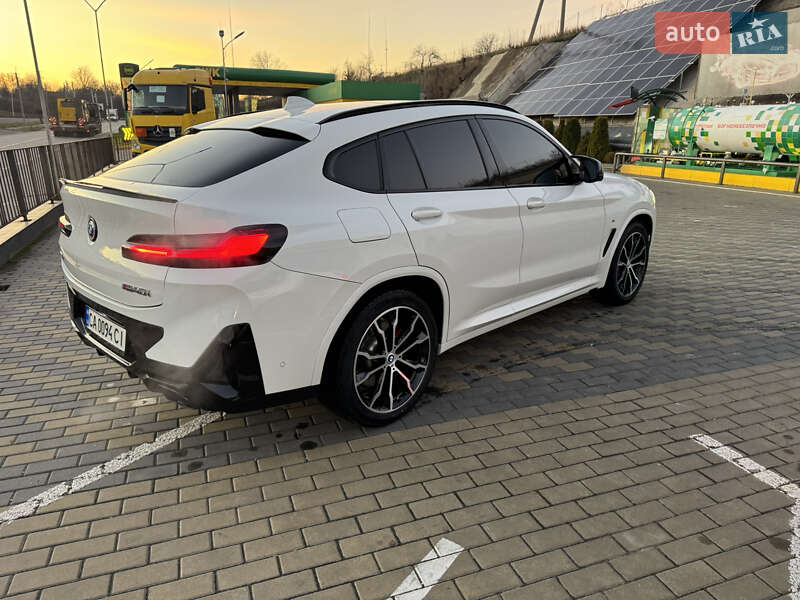 Внедорожник / Кроссовер BMW X4 2022 в Черкассах