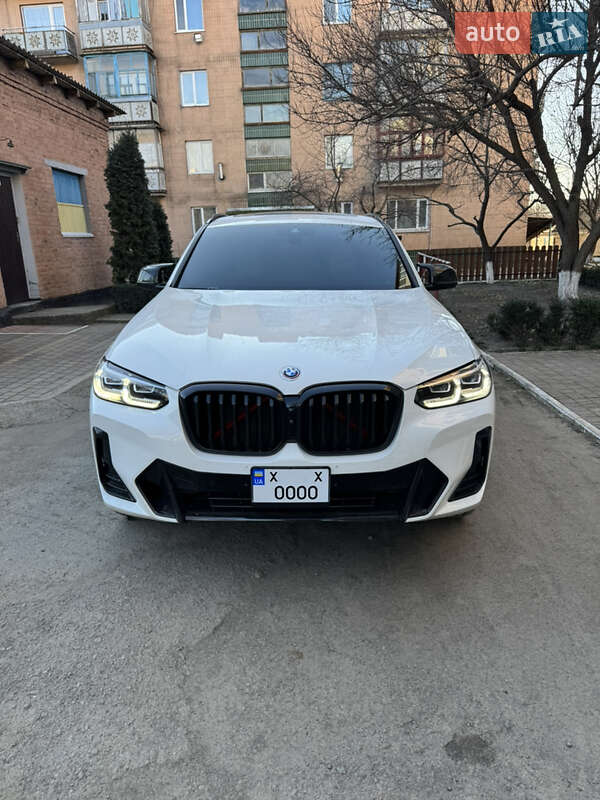 Внедорожник / Кроссовер BMW X4 2022 в Черкассах