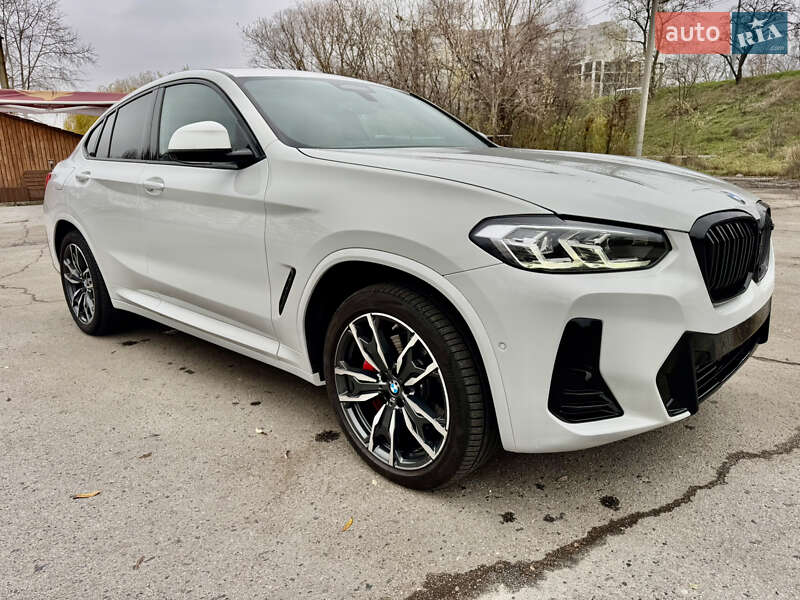 Внедорожник / Кроссовер BMW X4 2023 в Харькове
