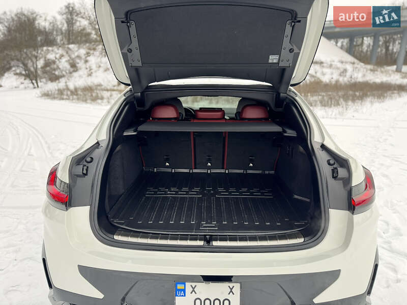 Внедорожник / Кроссовер BMW X4 2022 в Черкассах