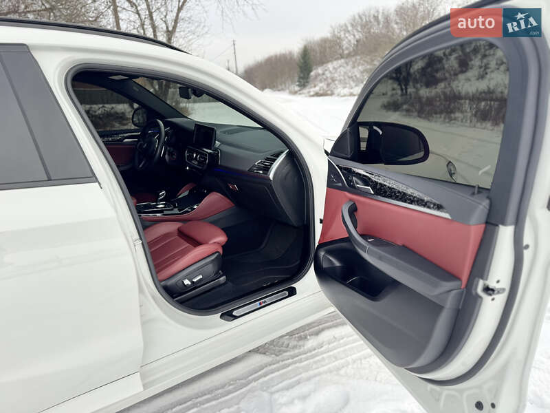 Внедорожник / Кроссовер BMW X4 2022 в Черкассах