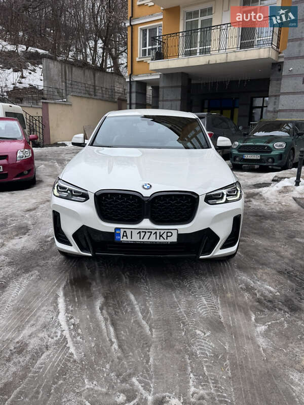 Внедорожник / Кроссовер BMW X4 2022 в Киеве