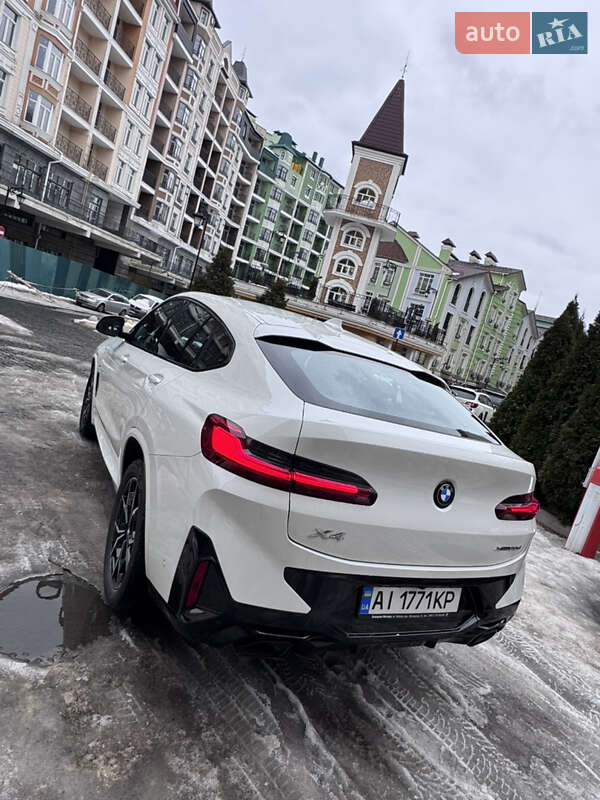 Внедорожник / Кроссовер BMW X4 2022 в Киеве