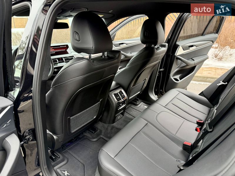 Внедорожник / Кроссовер BMW X4 2022 в Киеве