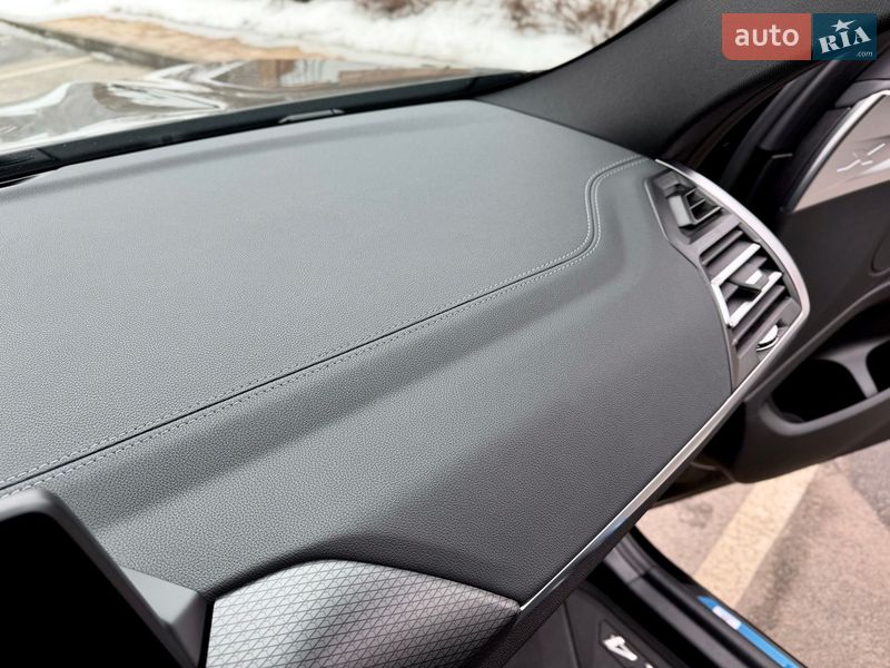 Внедорожник / Кроссовер BMW X4 2022 в Киеве