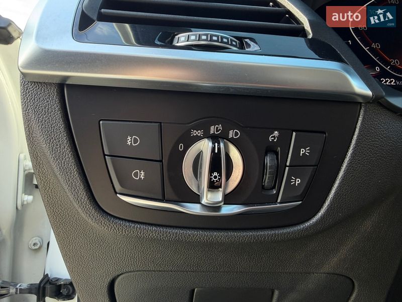 Внедорожник / Кроссовер BMW X4 2019 в Киеве