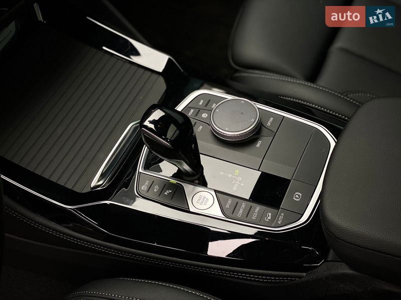 Внедорожник / Кроссовер BMW X4 2024 в Киеве