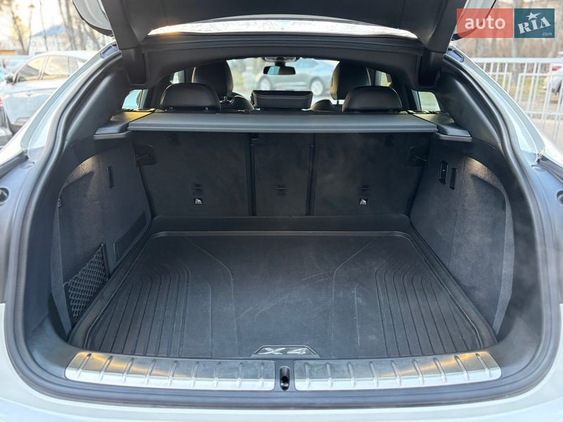 Внедорожник / Кроссовер BMW X4 2022 в Черкассах