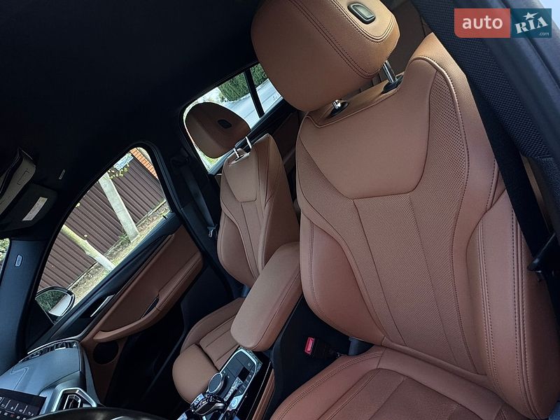 Внедорожник / Кроссовер BMW X4 2022 в Киеве