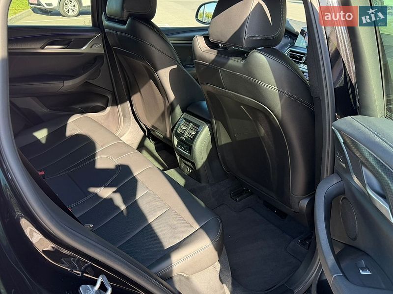 Внедорожник / Кроссовер BMW X4 2022 в Виннице