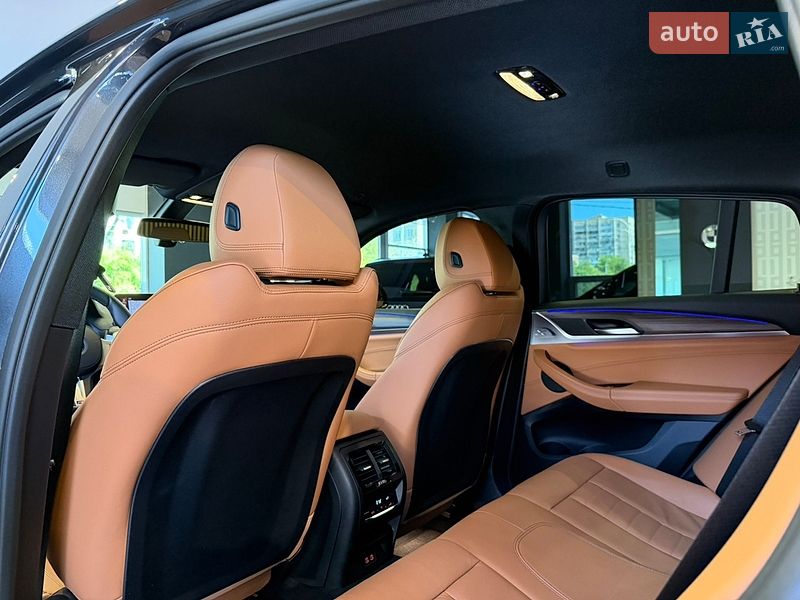 Внедорожник / Кроссовер BMW X4 2021 в Киеве
