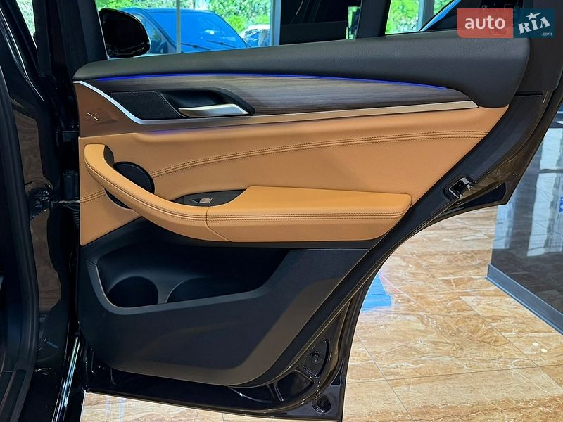 Внедорожник / Кроссовер BMW X4 2021 в Киеве
