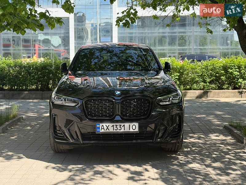 Внедорожник / Кроссовер BMW X4 2021 в Киеве