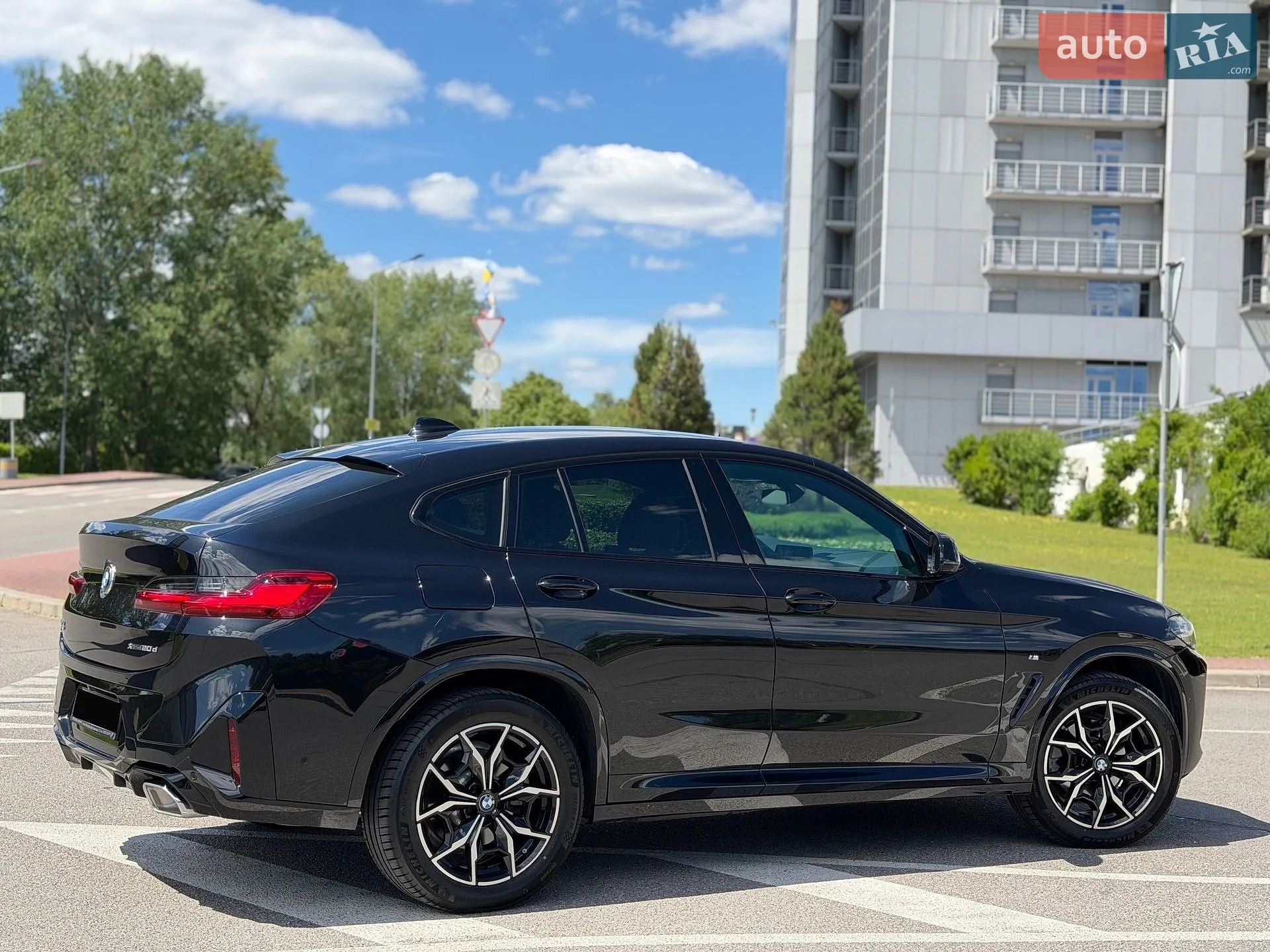 2022 BMW X4 - мініатюра 22