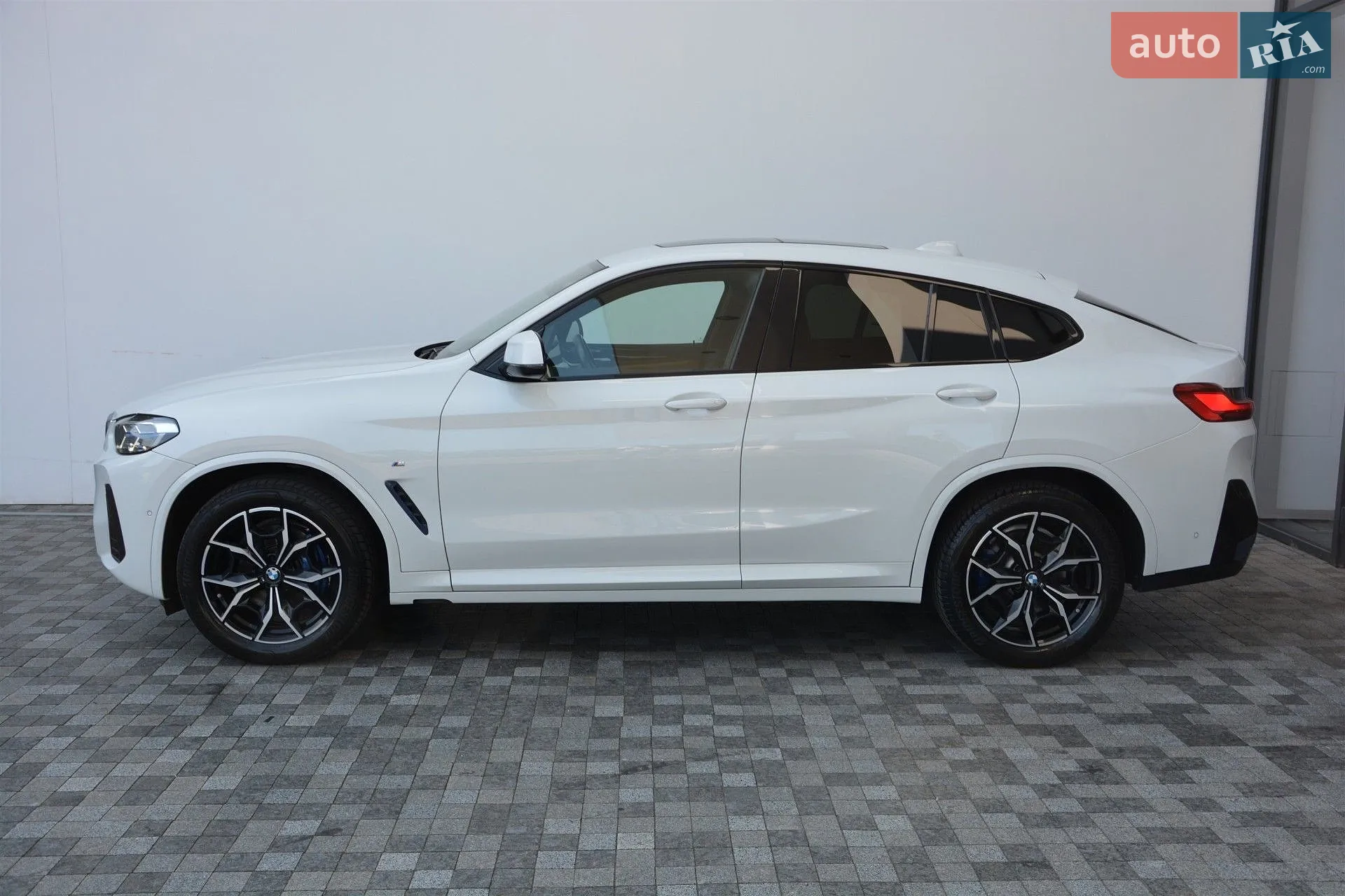 2022 BMW X4 - мініатюра 2