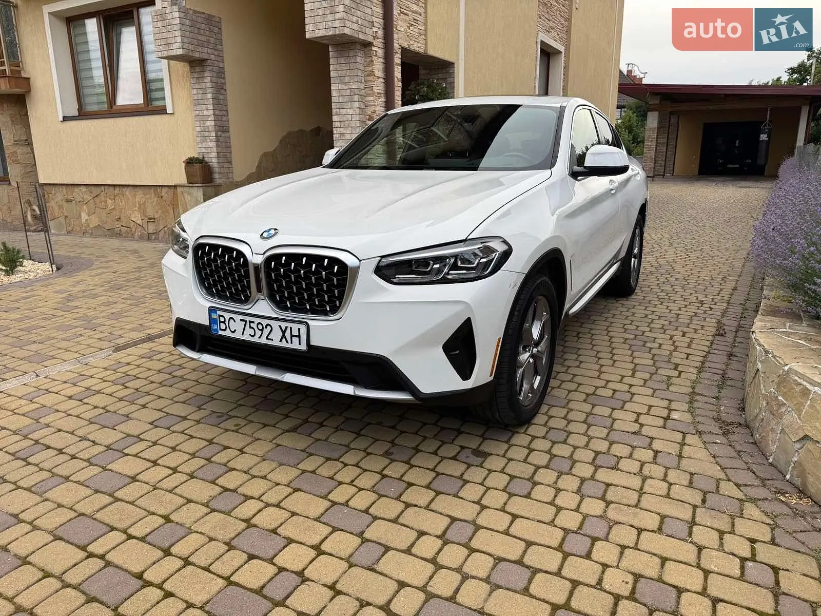 2021 BMW X4 - мініатюра 2