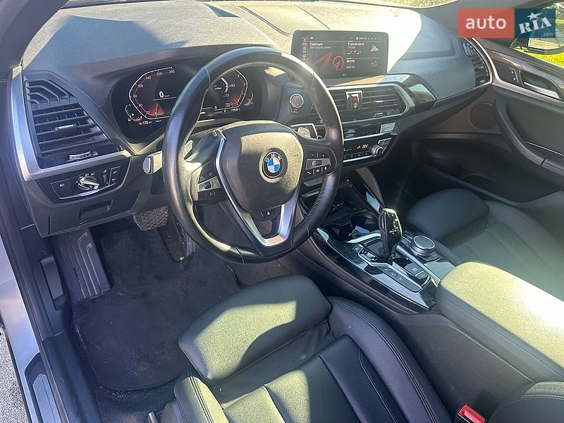Внедорожник / Кроссовер BMW X4 2021 в Киеве