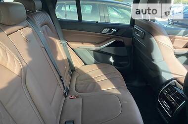 Позашляховик / Кросовер BMW X5 M 2019 в 