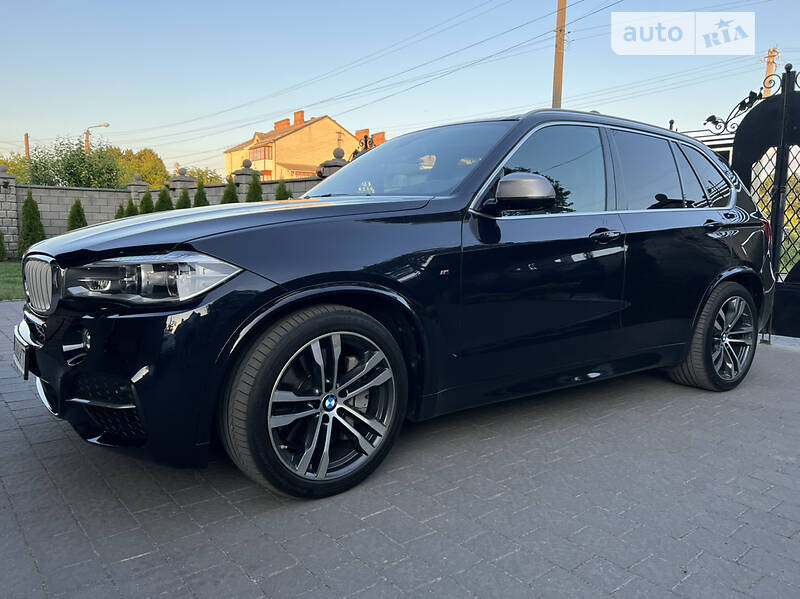 Позашляховик / Кросовер BMW X5 M 2015 в Дубні
