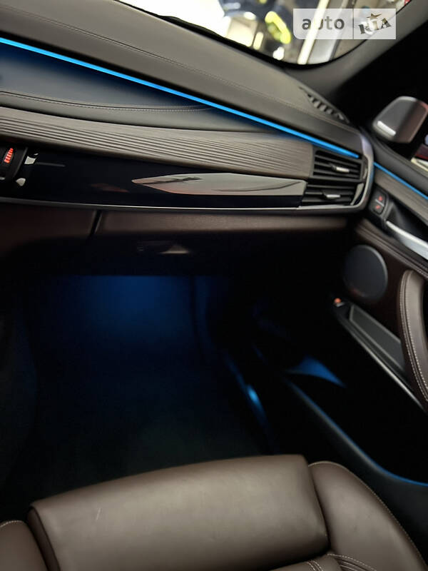 Позашляховик / Кросовер BMW X5 M 2015 в Дубні