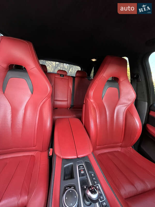 Позашляховик / Кросовер BMW X5 M 2015 в Києві