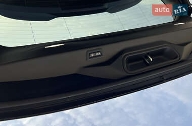 Внедорожник / Кроссовер BMW X5 M 2021 в 
