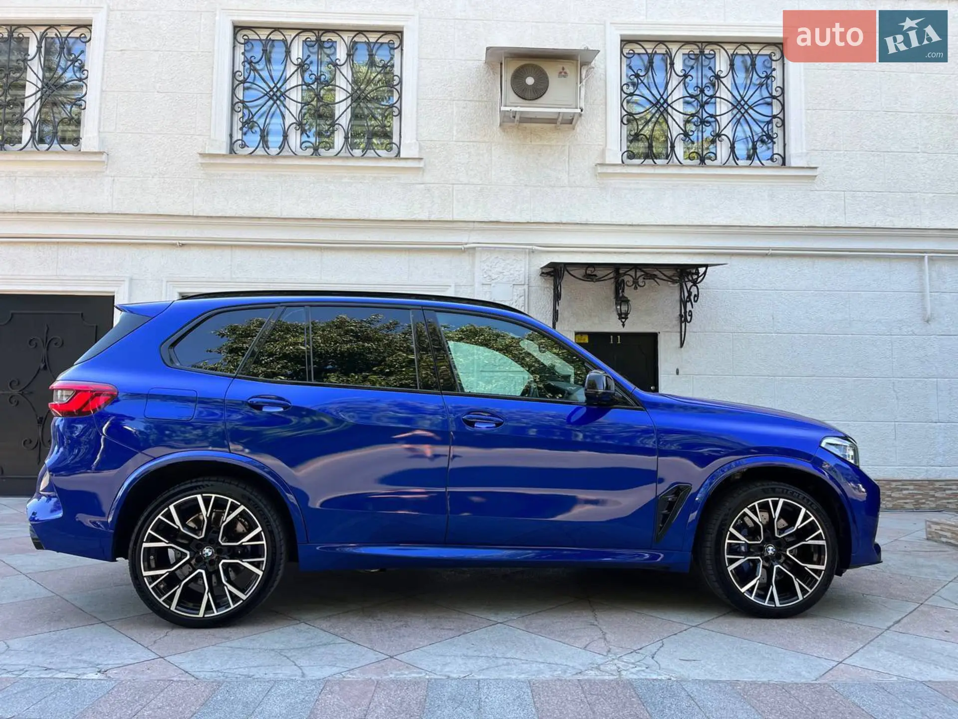 2020 BMW X5 M - мініатюра 11