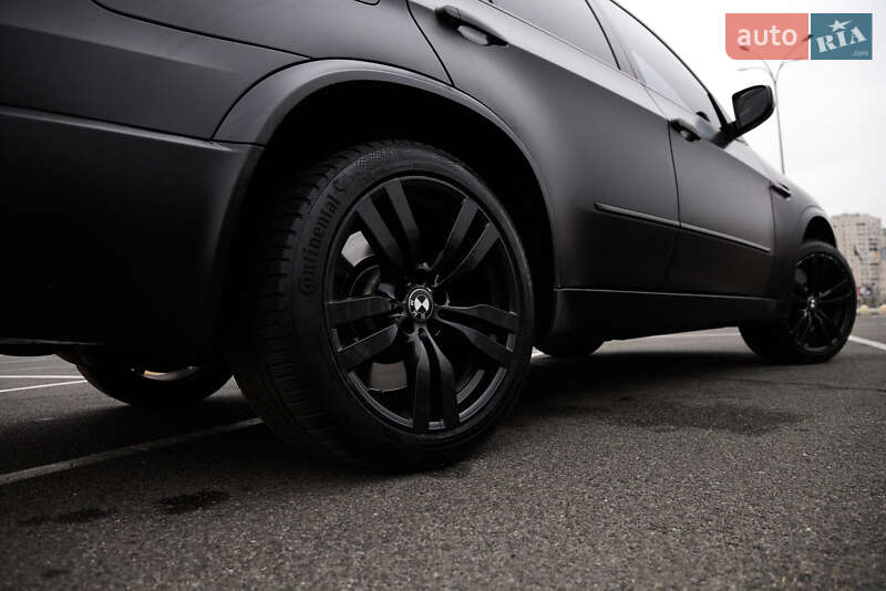 Внедорожник / Кроссовер BMW X5 M 2011 в Киеве