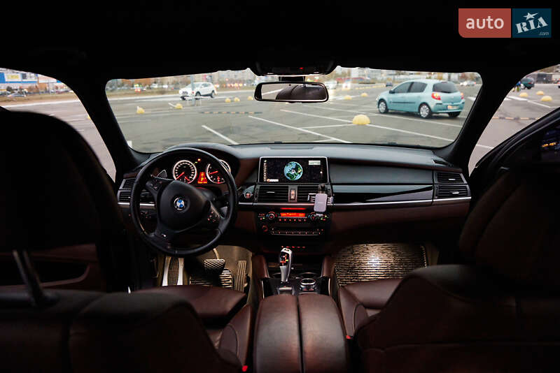 Внедорожник / Кроссовер BMW X5 M 2011 в Киеве