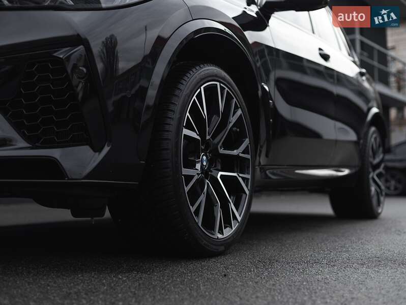 Внедорожник / Кроссовер BMW X5 M 2022 в Киеве