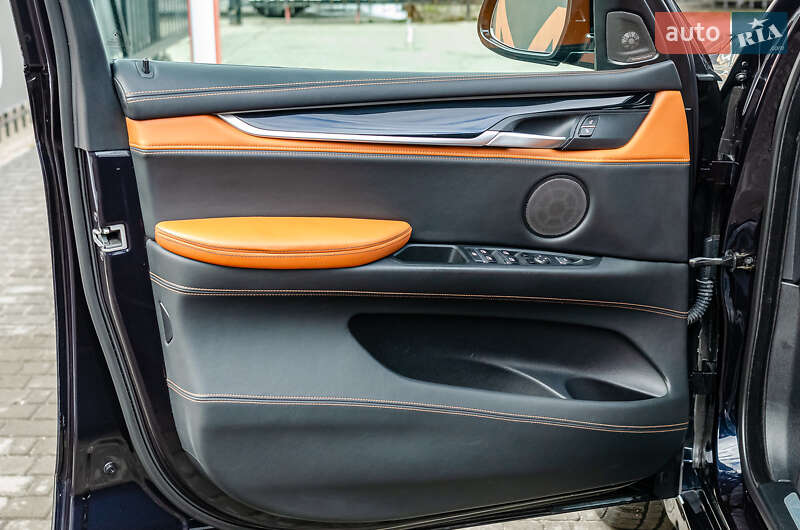 Внедорожник / Кроссовер BMW X5 M 2015 в Киеве