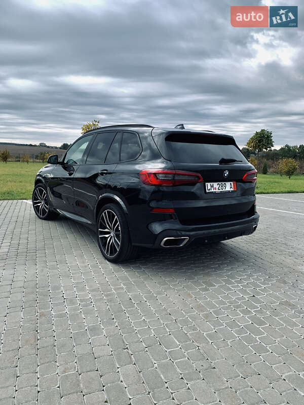 Внедорожник / Кроссовер BMW X5 M 2020 в Шепетовке