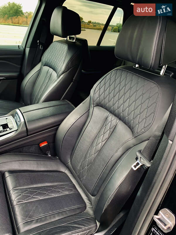 Внедорожник / Кроссовер BMW X5 M 2020 в Шепетовке