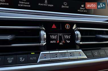 Внедорожник / Кроссовер BMW X5 M 2021 в 